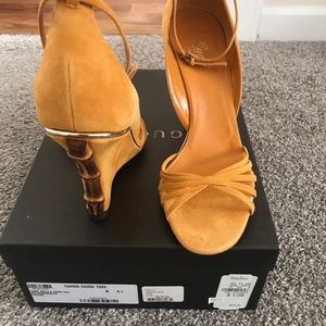 Stunning suede sandals by Gucci!!